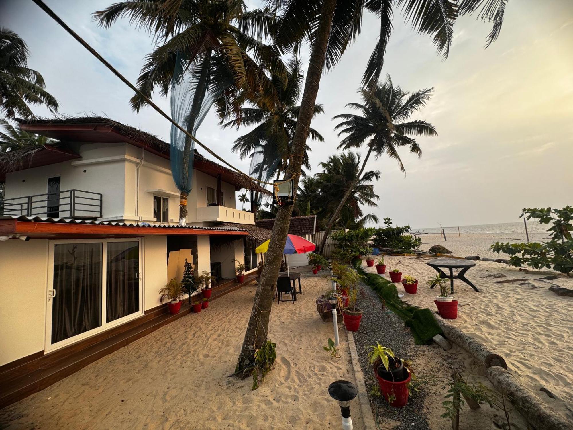 Alivious Beach Homestay Alappuzha Exterior foto