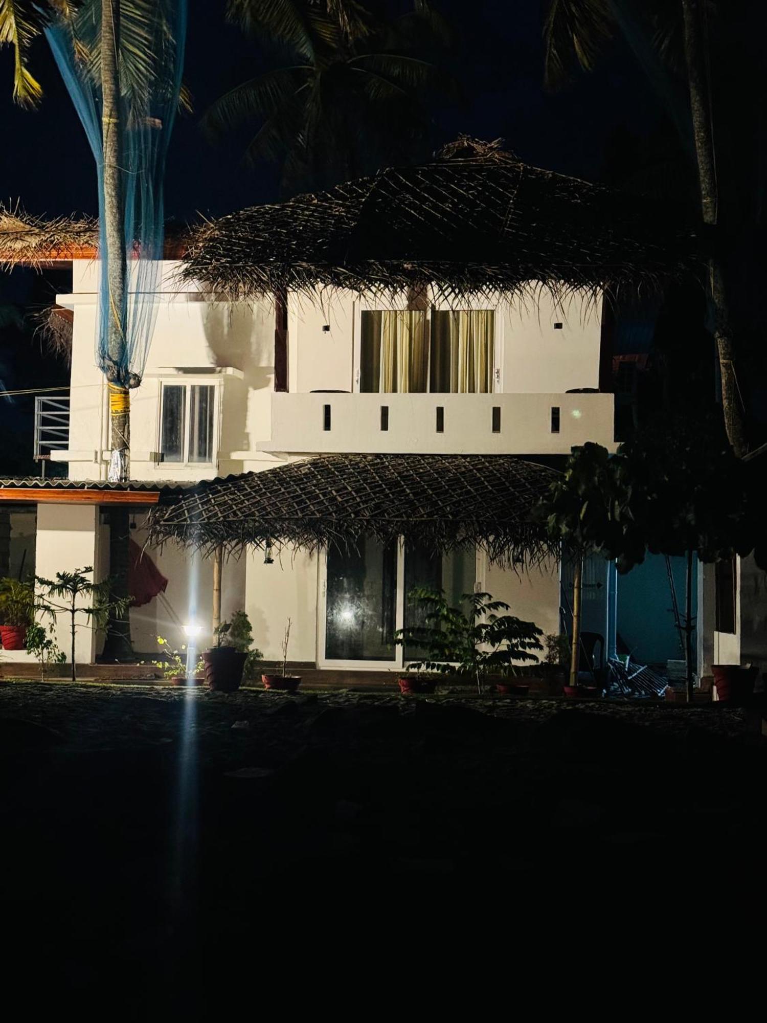 Alivious Beach Homestay Alappuzha Exterior foto